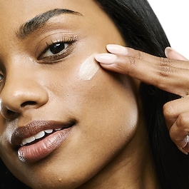 CC Crème - Tratamiento Corrector con color  Efecto saludable & Luminosidad