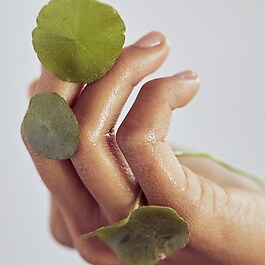 Centella Cleansing Gel - Gentle cleansing gel with soothing Centella Asiatica