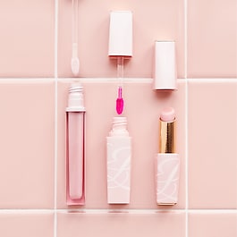 Pure Color Envy - Color Replenish Lip Balm