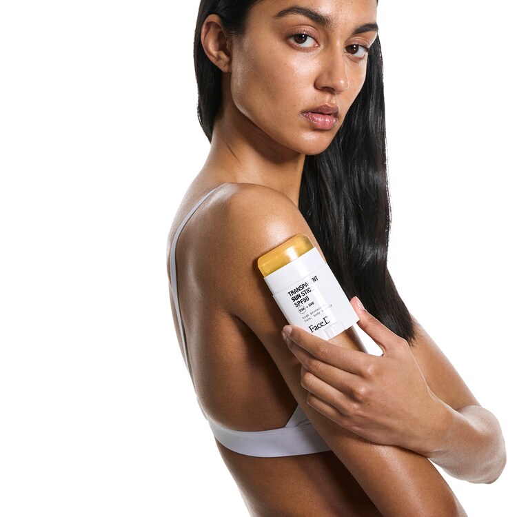 TRANSPARENT SUN STICK SPF50 – Stick Solare Invisibile