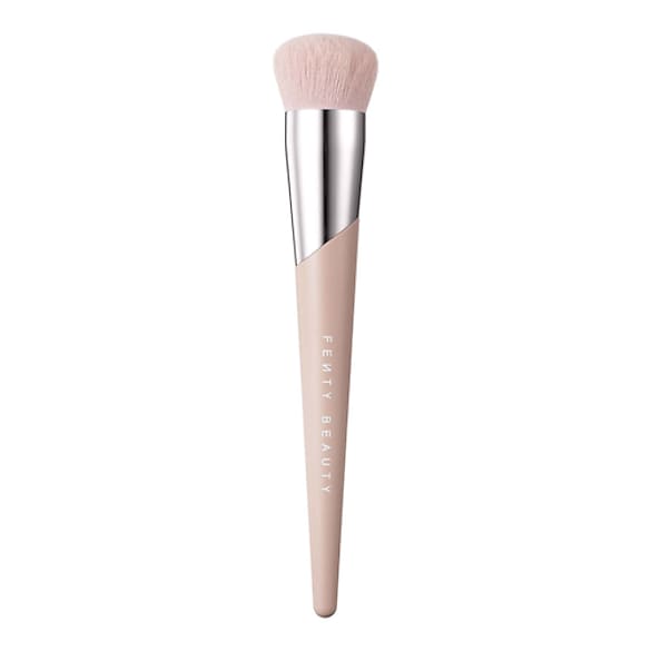 Kabuki-Buff - Brush 115, FENTY BEAUTY