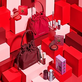 Chocolate Cherriez - Set di due prodotti per labbra + pochette