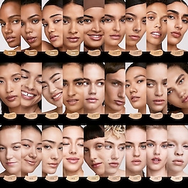 Soft' Lit Naturally Luminous Foundation - Fondotinta coprente e idratante