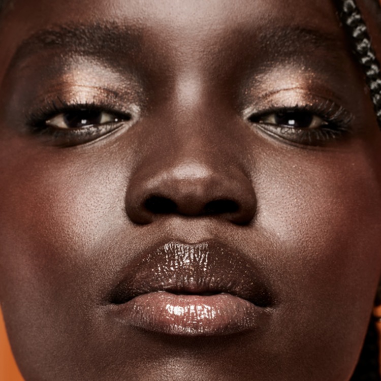 Gloss Bomb Oil - Huile pour les lèvres - Brillant et lumineux