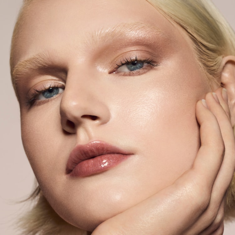 Gloss Bomb Universal Lip Luminizer - Gloss à lèvres au beurre de karité