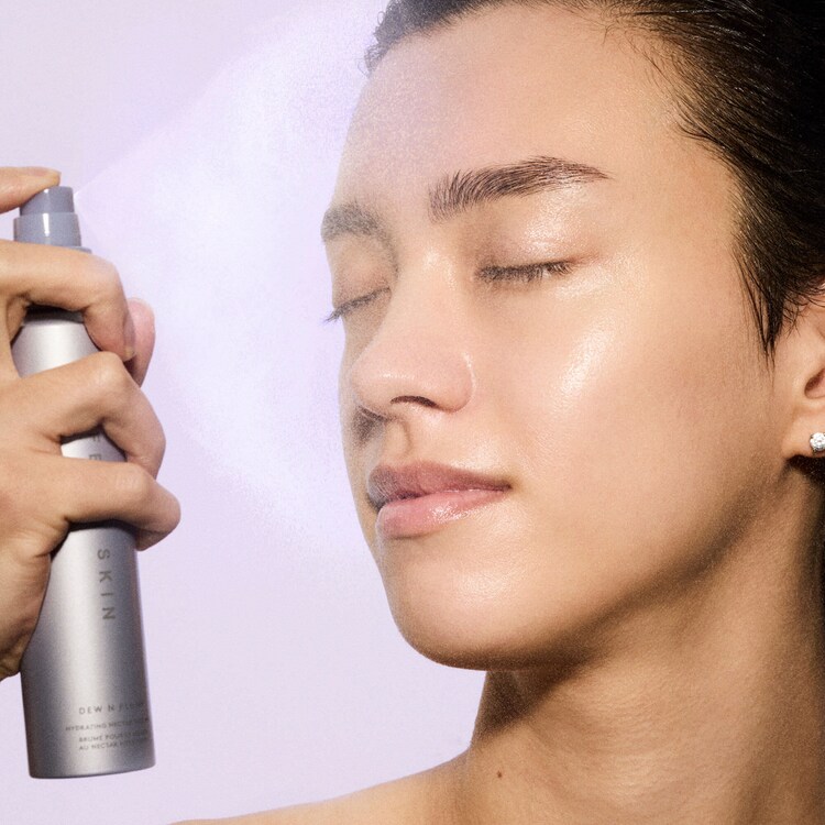 Dew N Plump Hydrating Face Mist - Bruma facial hidratante