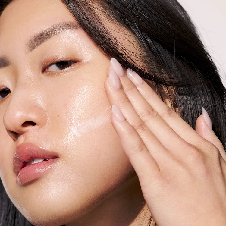 Hydra Vizor - Ενυδατική κρέμα αόρατης προστασίας με SPF 20