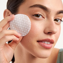 Facial Radiance Pads - Trattamento con acido glicolico + lattico