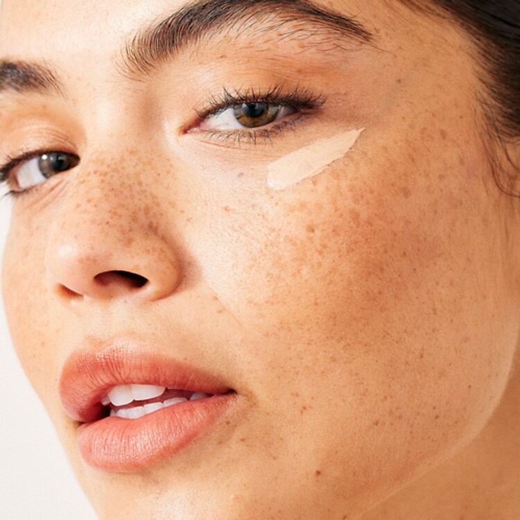 Brigthen + Glow - Crème contour des yeux illuminatrice à la Niacinamide