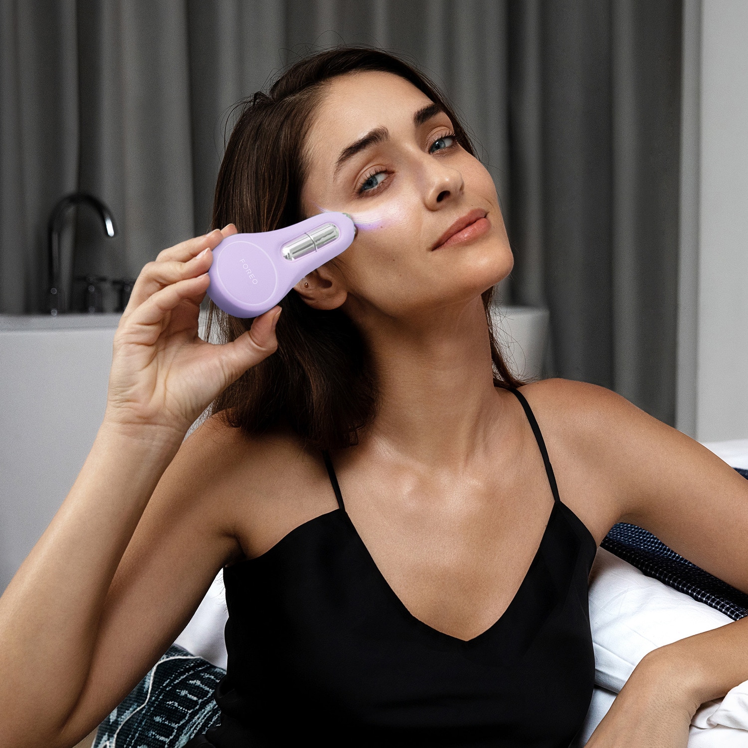 Foreo Bear Eye (フォレオ ベア アイ) +バイウィッシュトレンド 楽天市場】美顔器 BEAR 2 eyes & lips 目元 口元 ベア スマート