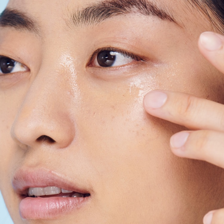 Black Tea Firming Eye Serum - Sérum contour des yeux au thé noir