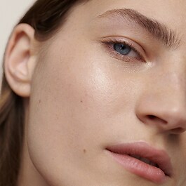 Rose Oil Serum - Gül özlü yüz nemlendirici bakım yağı serumu