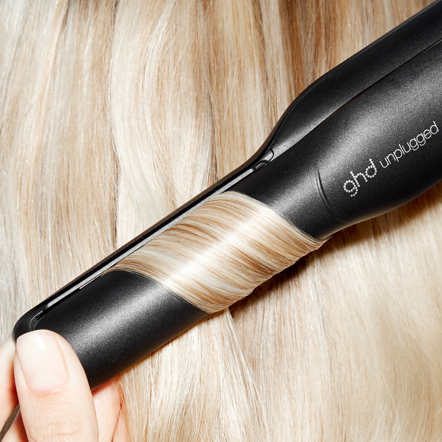ghd Unplugged ストレートヘアアイロン 外出先におすすめ!! ☆GHD☆ アンプラグドコードレススタイラー (ghd
