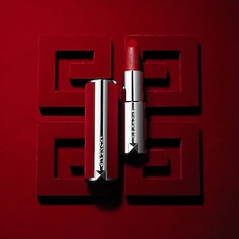 Le Rouge Deep Velvet- Pudra Bitişli Mat Ruj 