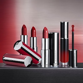 Le Rouge Deep Velvet- Pudra Bitişli Mat Ruj 