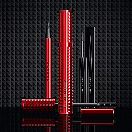 LINER DISTURBIA Precision Felt-Tip Eyeliner 24 hour wear