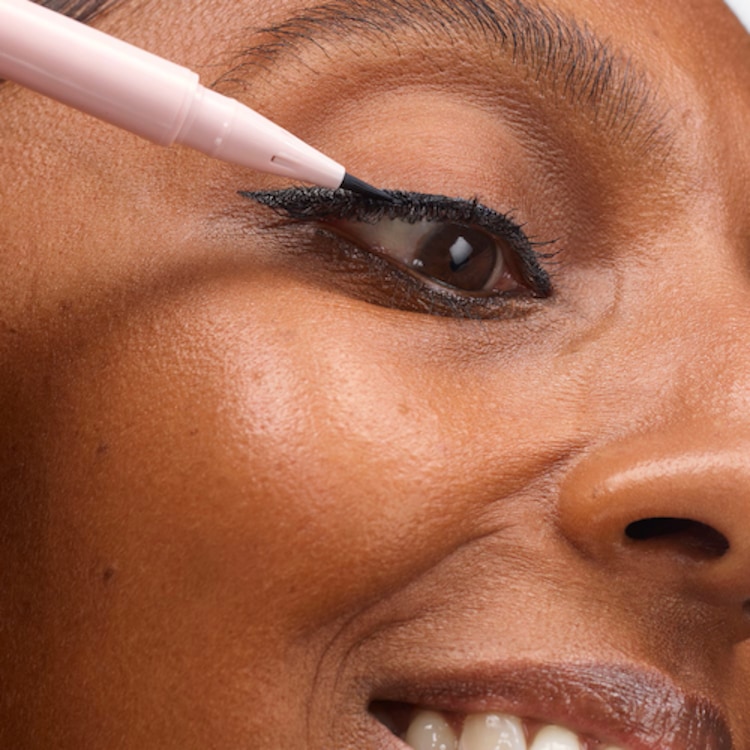Pro Tip - Eyeliner liquide longue tenue