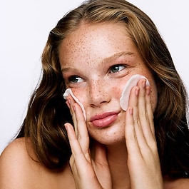 P.M. GLOW Pillow Prep - Toner Purifiant &agrave; la Myrtille