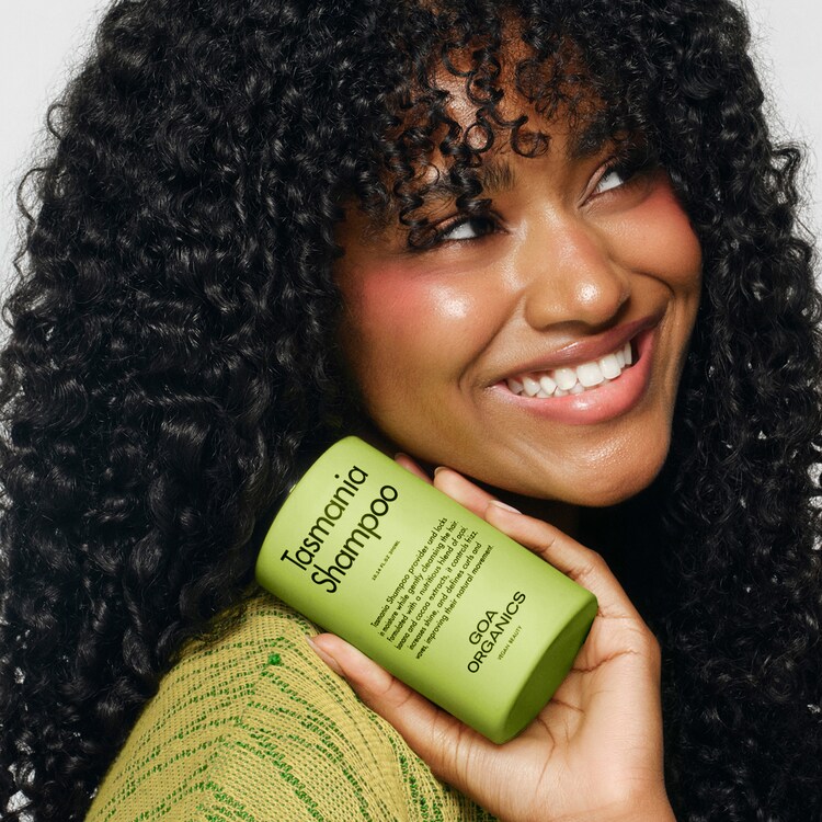 Routine pour cheveux bouclés