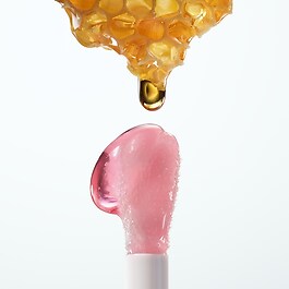 Kiss Kiss Bee Glow Oil