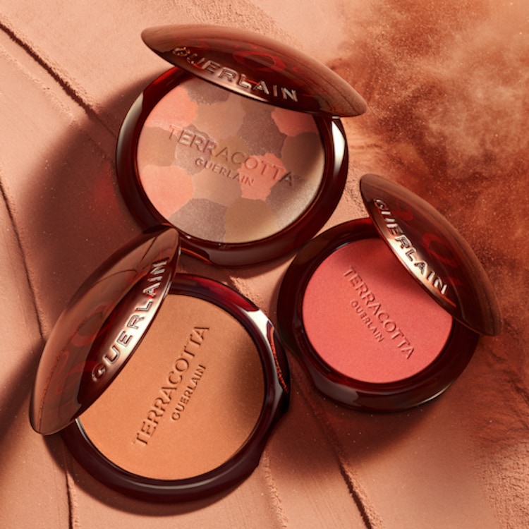 Terracotta Recharge - La Poudre Bronzante 96% d'ingrédients d'origine naturelle