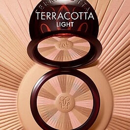 Terracotta Light Bronzing Powder