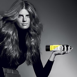 Le Spray Fixant Invisible - Spray fissante invisibile