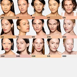 Triclone Skin Tech Foundation - Fond de ten cu acoperire medie