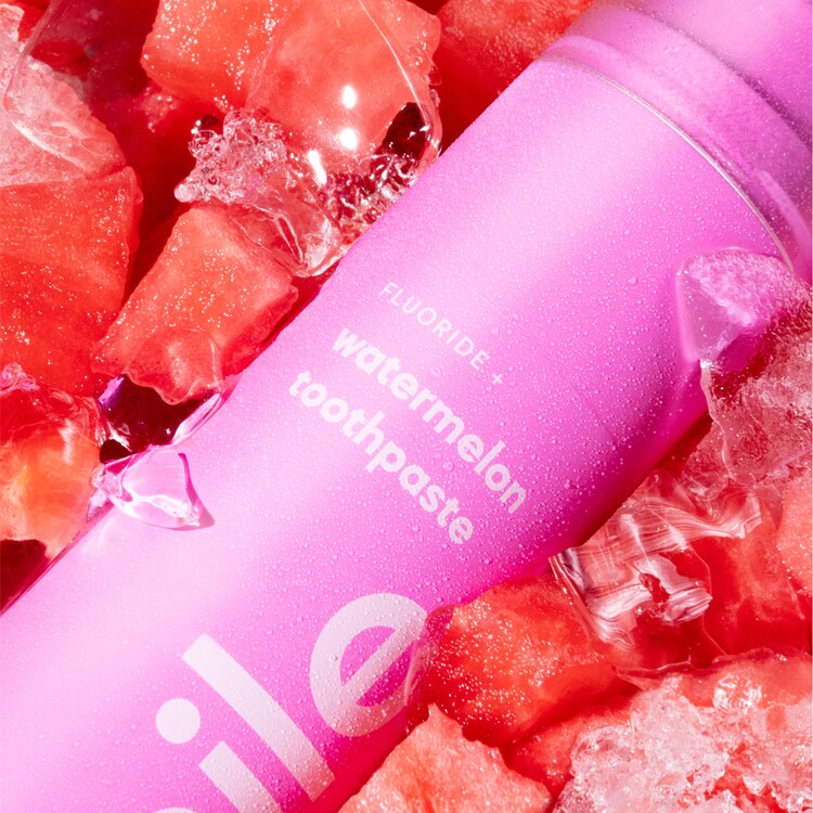 Fluoride + - Dentifricio