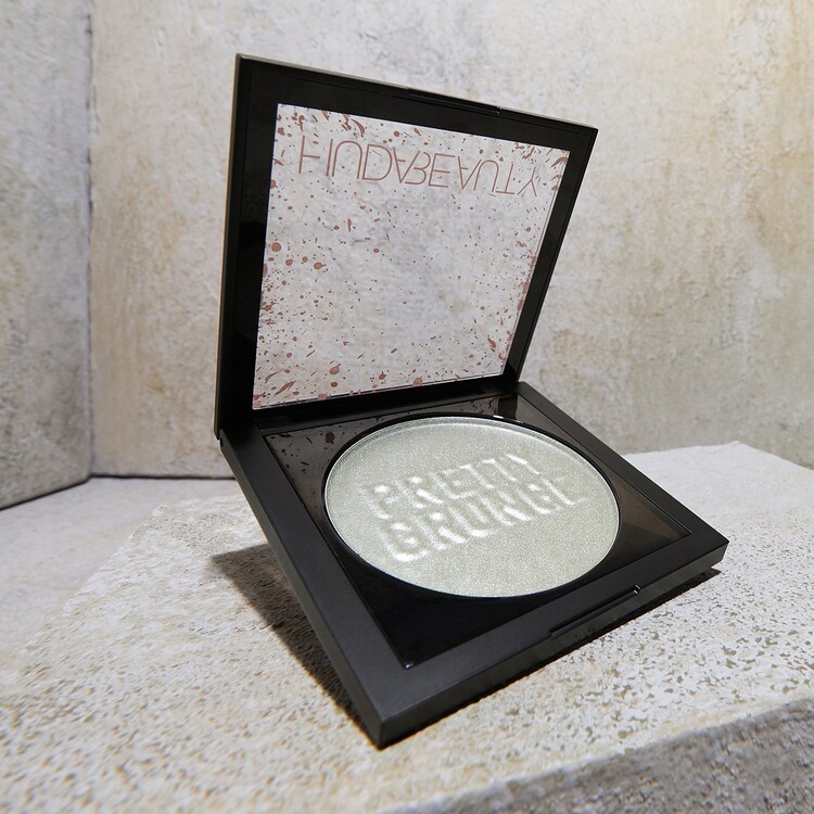 Pretty Grunge Blush Gloss - Blush