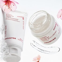 Schiuma detergente struccante ai fiori di ciliegio - Detergente illuminante