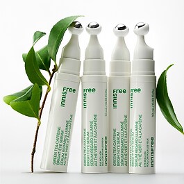 Siero occhi illuminante al tè verde e caffeina - Siero idratante