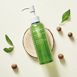Hydrating Cleansing Oil with Green Tea