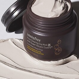 VOLCANIC PORE CLEARING CLAY MASK