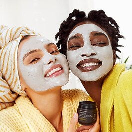 VOLCANIC PORE CLEARING CLAY MASK