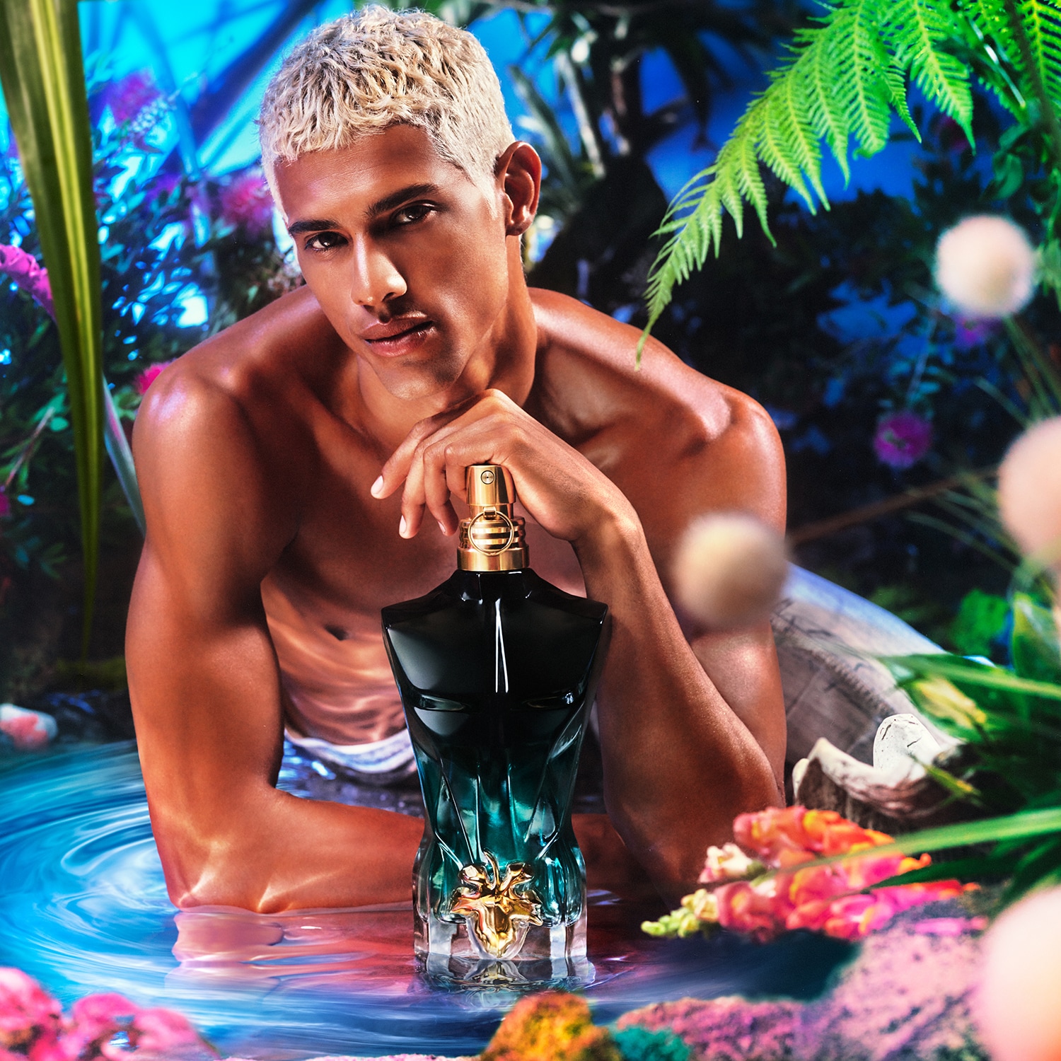 香水(男性用) Jean Paul Gaultier Le Beau 100ml Le Beau - Le Parfum ❘ Jean Paul Gaultier ≡ SEPHORA