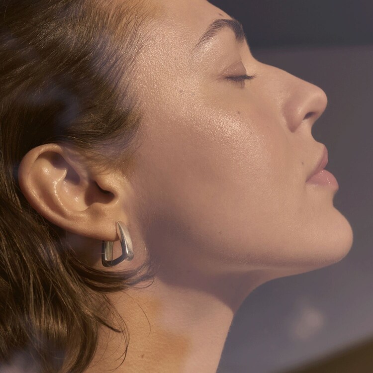 Glowing Base - Makyaj Bazı