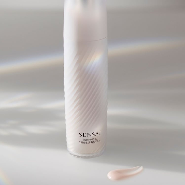 Advanced Essence Day Veil -  Krem