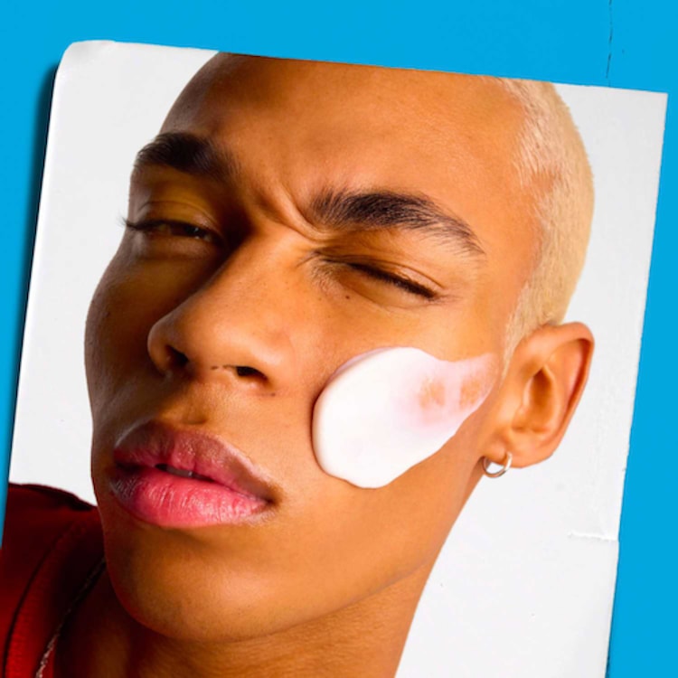 Crème hydratante à la texture légère - Ultra Facial Cream