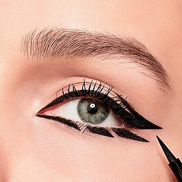 Μake it Last Make Up Set