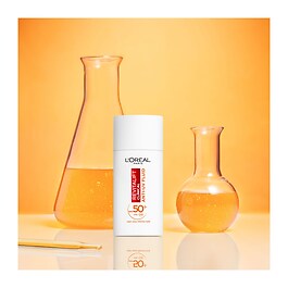 REVITALIFT CLINICAL VITAMIN C ΚΑΘΗΜΕΡΙΝΗ ΚΡΕΜΑ ΠΡΟΣΤΑΣΙΑΣ ΜΕ UV