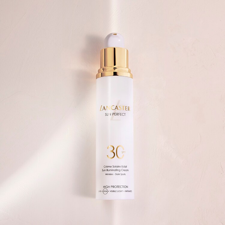 Sun Perfect Sun Illuminating Cream SPF 30 - Crema solare anti-età per il viso