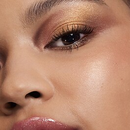 The Adventurous Palette - Paleta de farduri  in Editie Limitata de Sarbatori