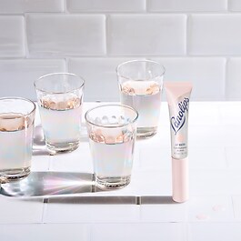 Lips Water Holographic