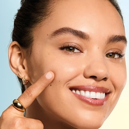 DayWear Glow Boost Jelly Cleanser - Żel oczyszczający