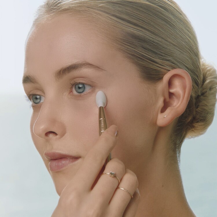 Re-Nutriv Ultimate Diamond - Transformative Eye Serum