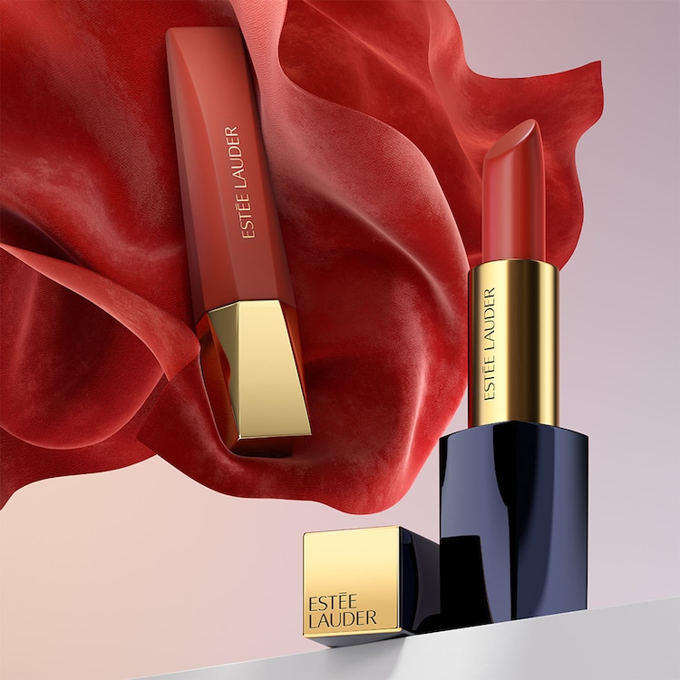 Pure Color Whipped Matte Lip Color - Labial líquido mate larga duración