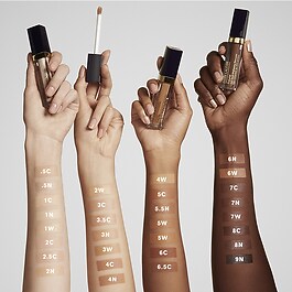 Futurist Soft Touch Brightening Skincealer - Concealer