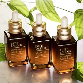 WAKE UP RADIANT Repair + Firm + Hydrate - Skincare Set