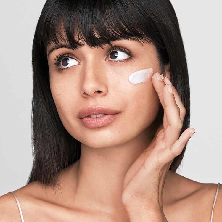 Revitalizing Supreme - Global Anti-Aging CC Creme SPF10